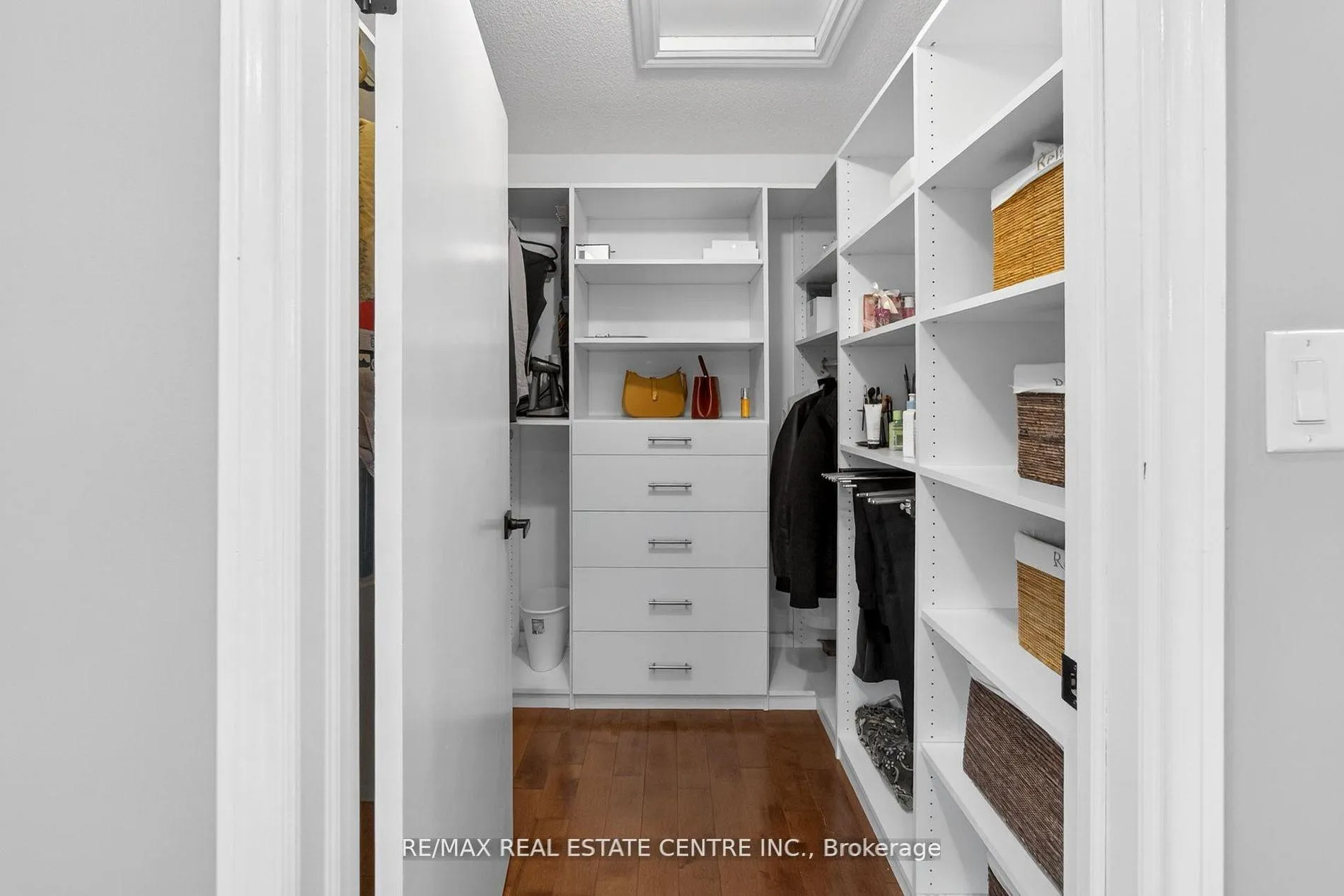 Photo 26 of 25 Highbury Drive, Hamilton, Stoney Creek Mountain — HOMEH