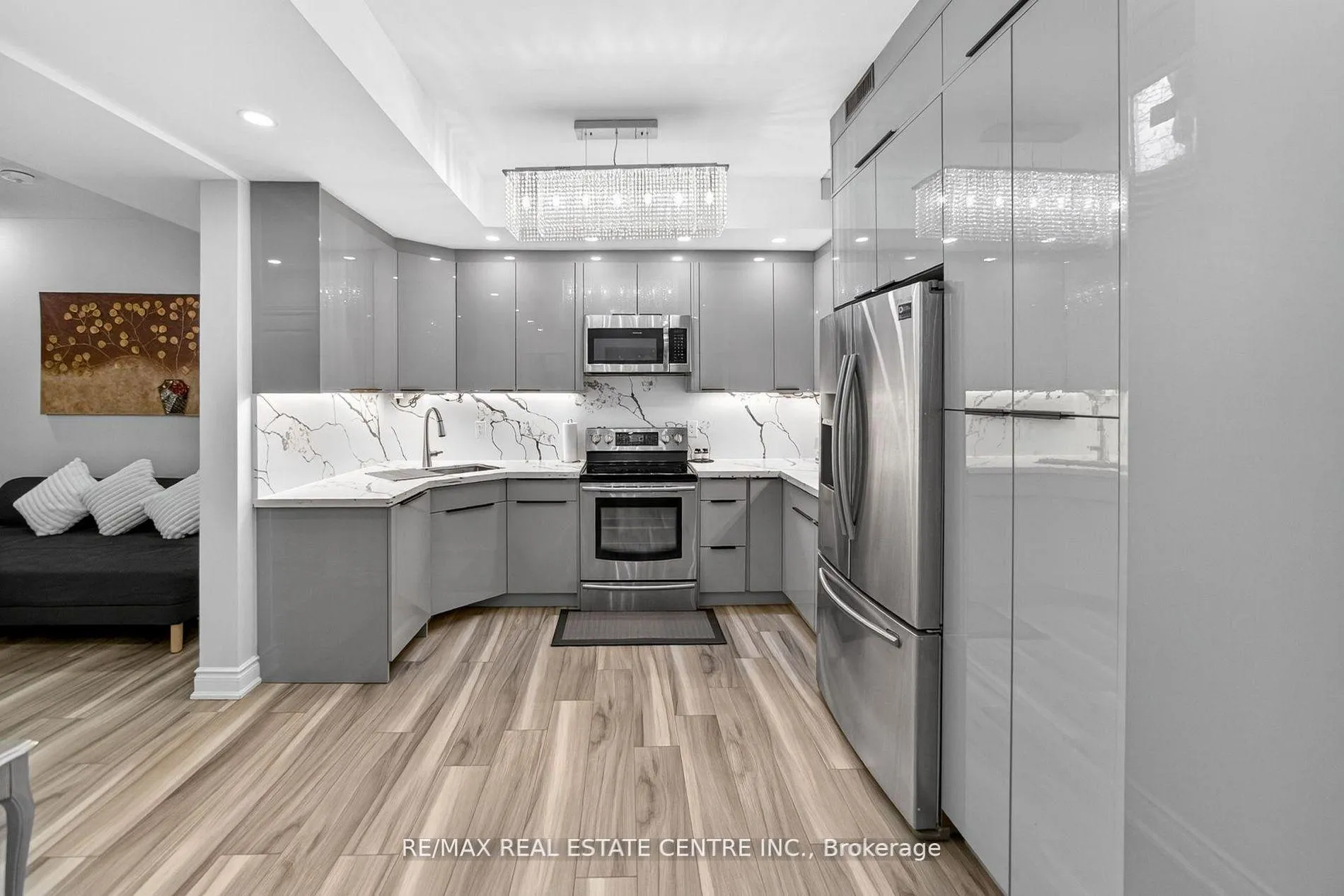 Photo 35 of 25 Highbury Drive, Hamilton, Stoney Creek Mountain — HOMEH