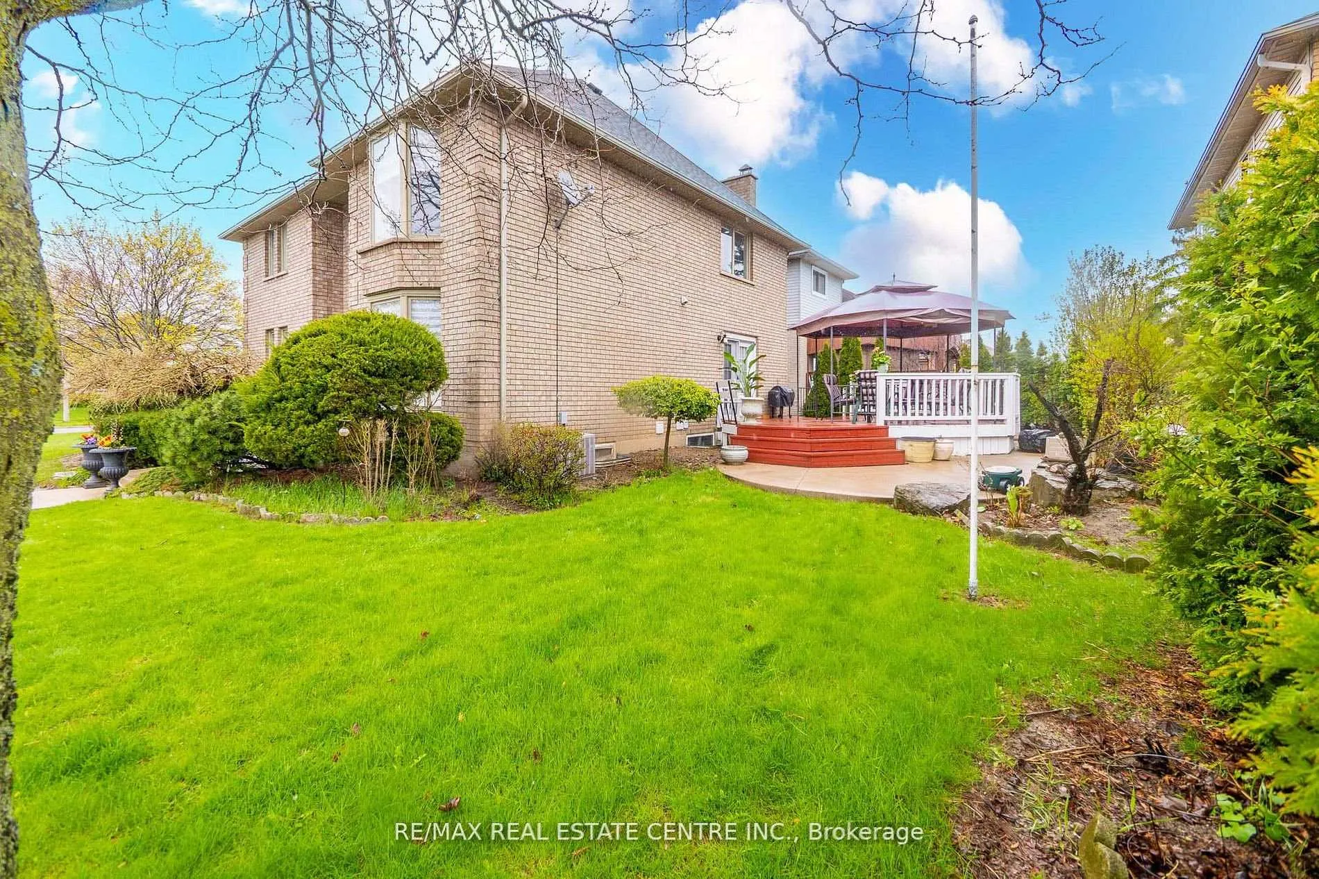 Photo 45 of 25 Highbury Drive, Hamilton, Stoney Creek Mountain — HOMEH