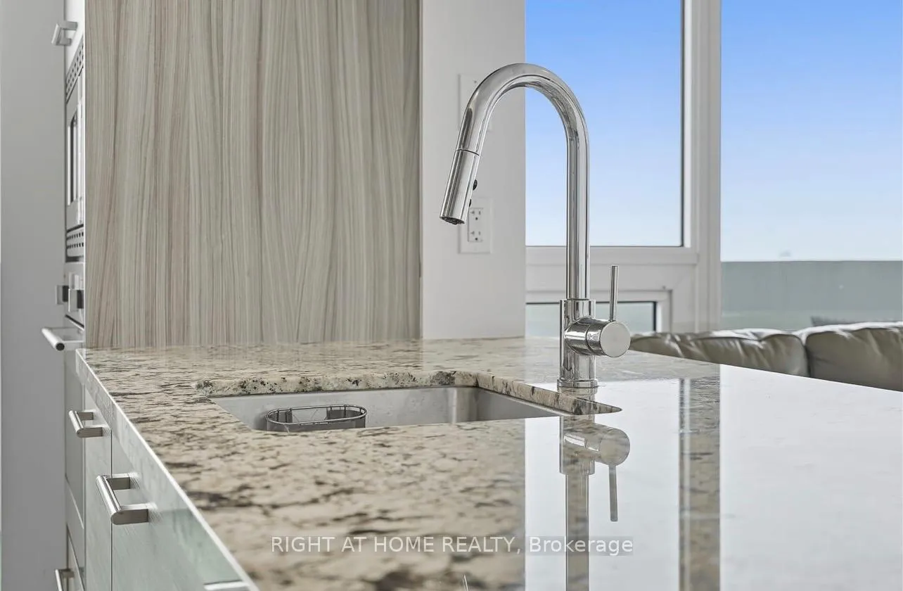 Photo 12 of Unit 3109, 2221 Yonge Street, Toronto, Mount Pleasant West — HOMEH