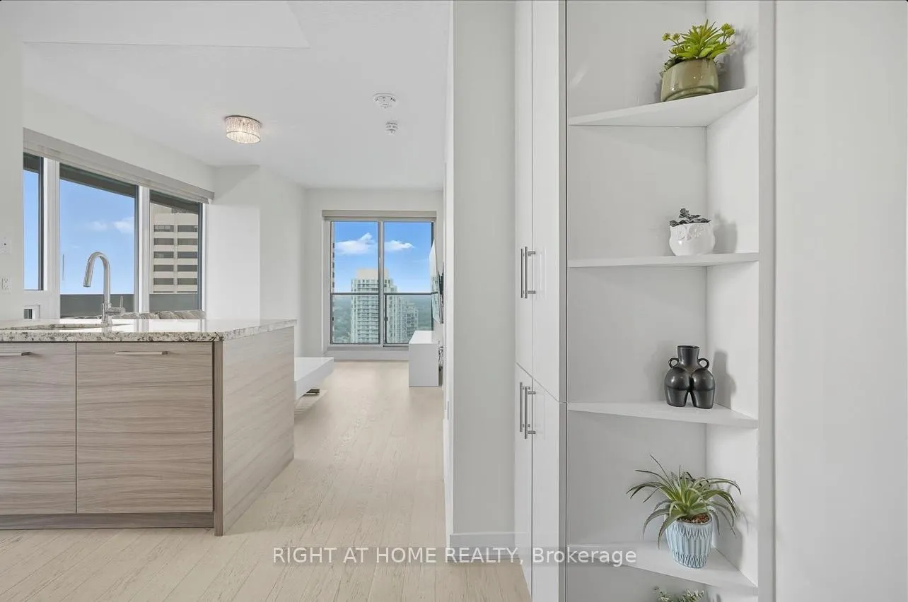 Photo 14 of Unit 3109, 2221 Yonge Street, Toronto, Mount Pleasant West — HOMEH