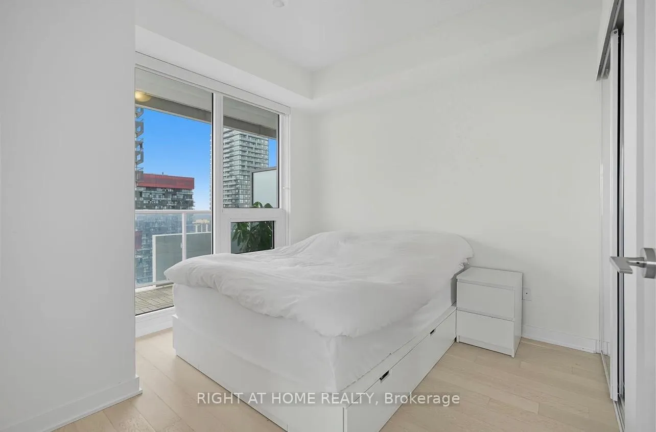 Photo 15 of Unit 3109, 2221 Yonge Street, Toronto, Mount Pleasant West — HOMEH