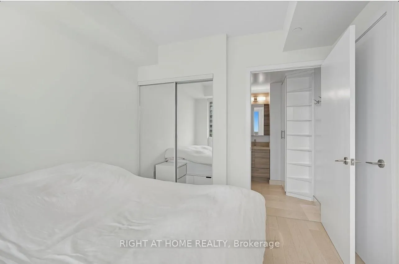 Photo 16 of Unit 3109, 2221 Yonge Street, Toronto, Mount Pleasant West — HOMEH