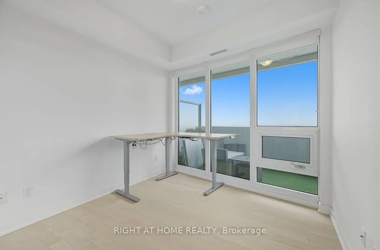 Photo 18 of Unit 3109, 2221 Yonge Street, Toronto, Mount Pleasant West — HOMEH