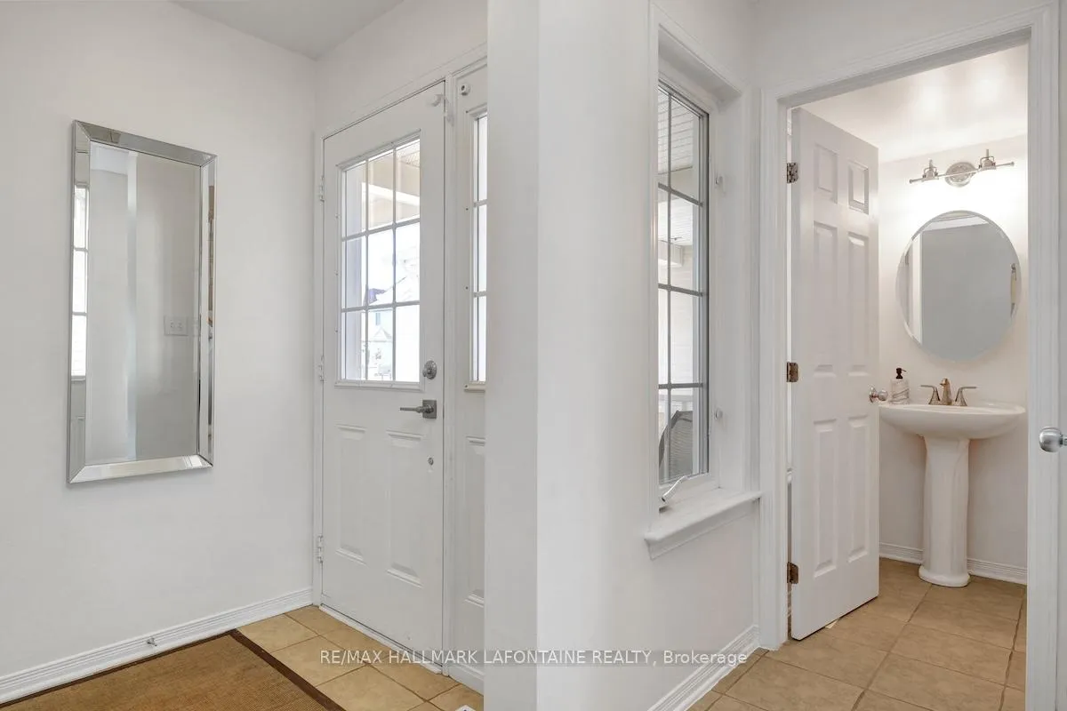 Photo 5 of 442 Wisteria Crescent, Ottawa, Hunt Club — HOMEH