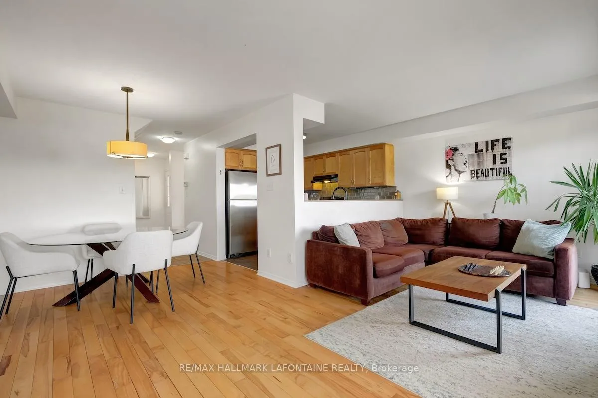 Photo 9 of 442 Wisteria Crescent, Ottawa, Hunt Club — HOMEH