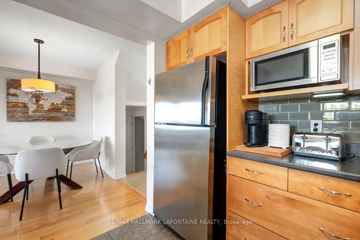 Photo 19 of 442 Wisteria Crescent, Ottawa, Hunt Club — HOMEH