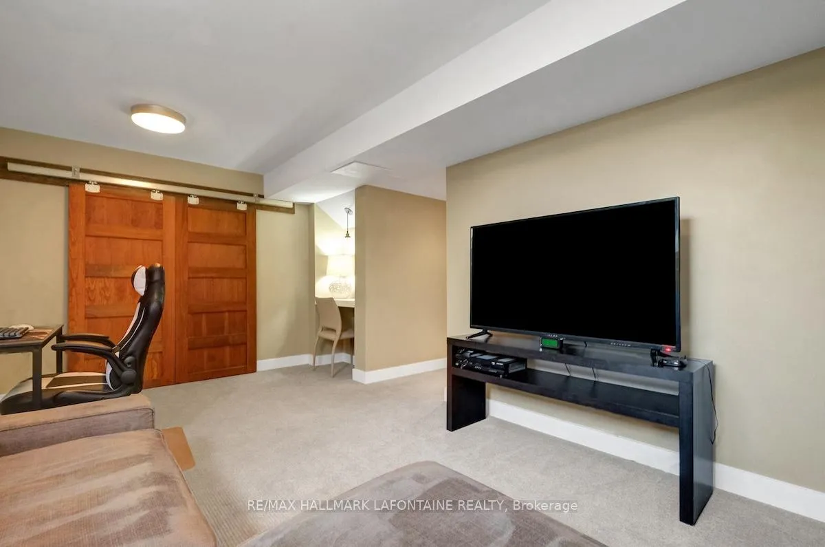 Photo 32 of 442 Wisteria Crescent, Ottawa, Hunt Club — HOMEH