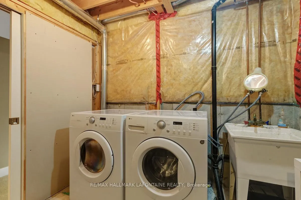 Photo 33 of 442 Wisteria Crescent, Ottawa, Hunt Club — HOMEH