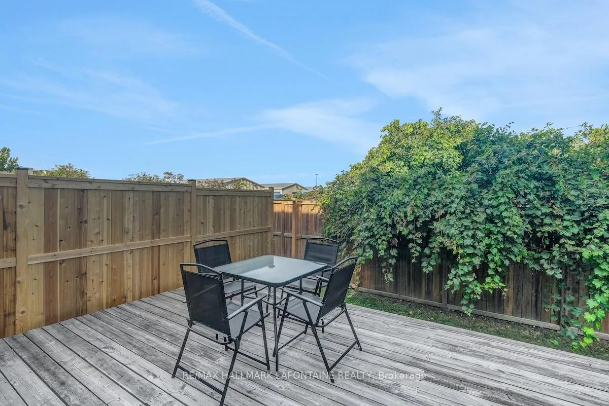 Photo 34 of 442 Wisteria Crescent, Ottawa, Hunt Club — HOMEH