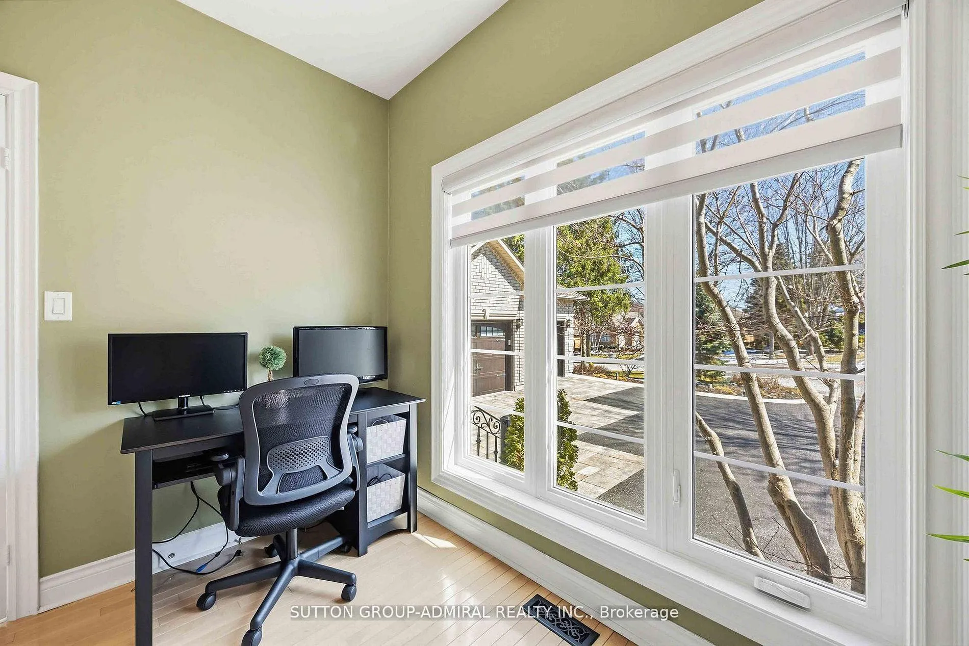 Photo 12 of 71 Glacier Court, Vaughan, Rural Vaughan — HOMEH