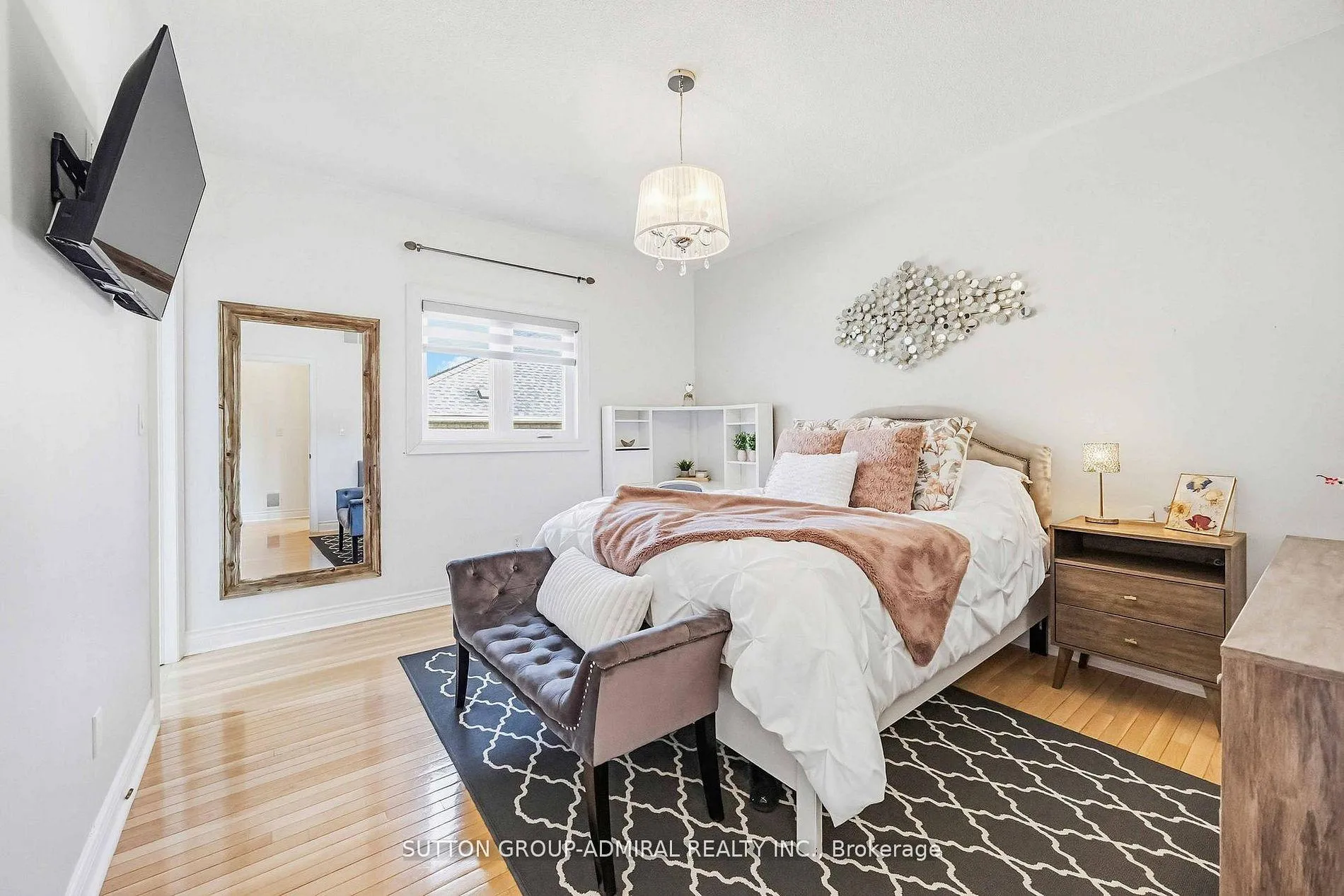 Photo 18 of 71 Glacier Court, Vaughan, Rural Vaughan — HOMEH