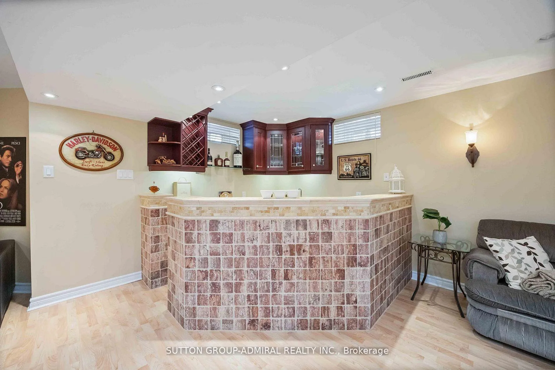 Photo 24 of 71 Glacier Court, Vaughan, Rural Vaughan — HOMEH