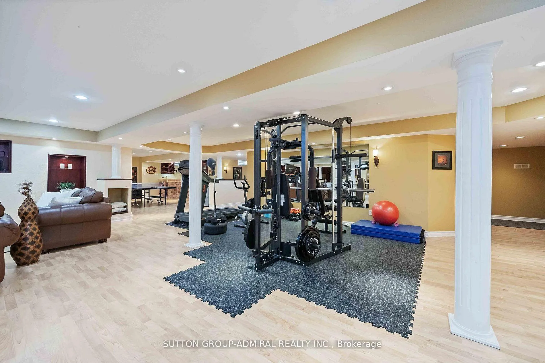 Photo 25 of 71 Glacier Court, Vaughan, Rural Vaughan — HOMEH