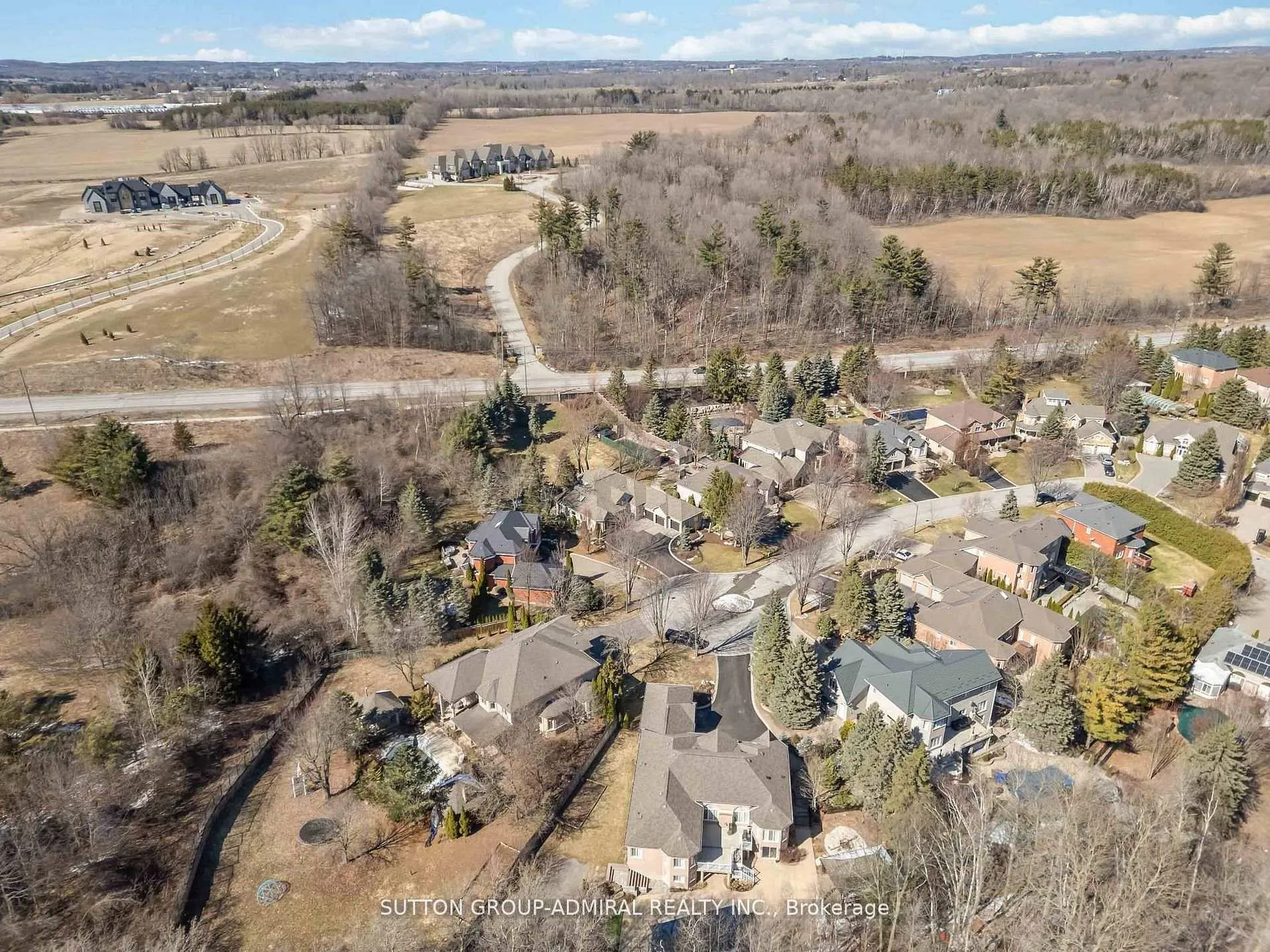 Photo 34 of 71 Glacier Court, Vaughan, Rural Vaughan — HOMEH