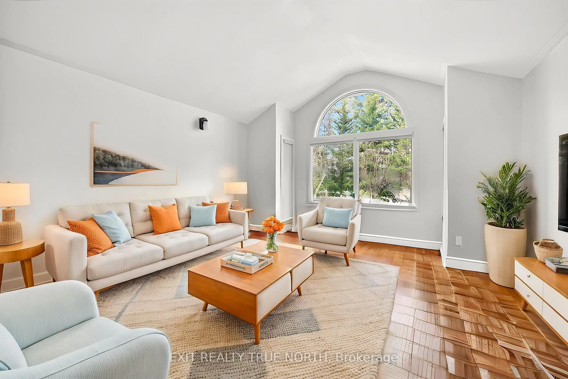 Photo 2 of 10 Grosvenor Drive, Tiny, Rural Tiny — HOMEH
