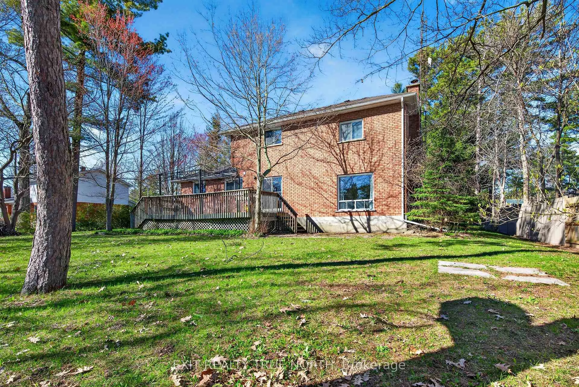 Photo 13 of 10 Grosvenor Drive, Tiny, Rural Tiny — HOMEH