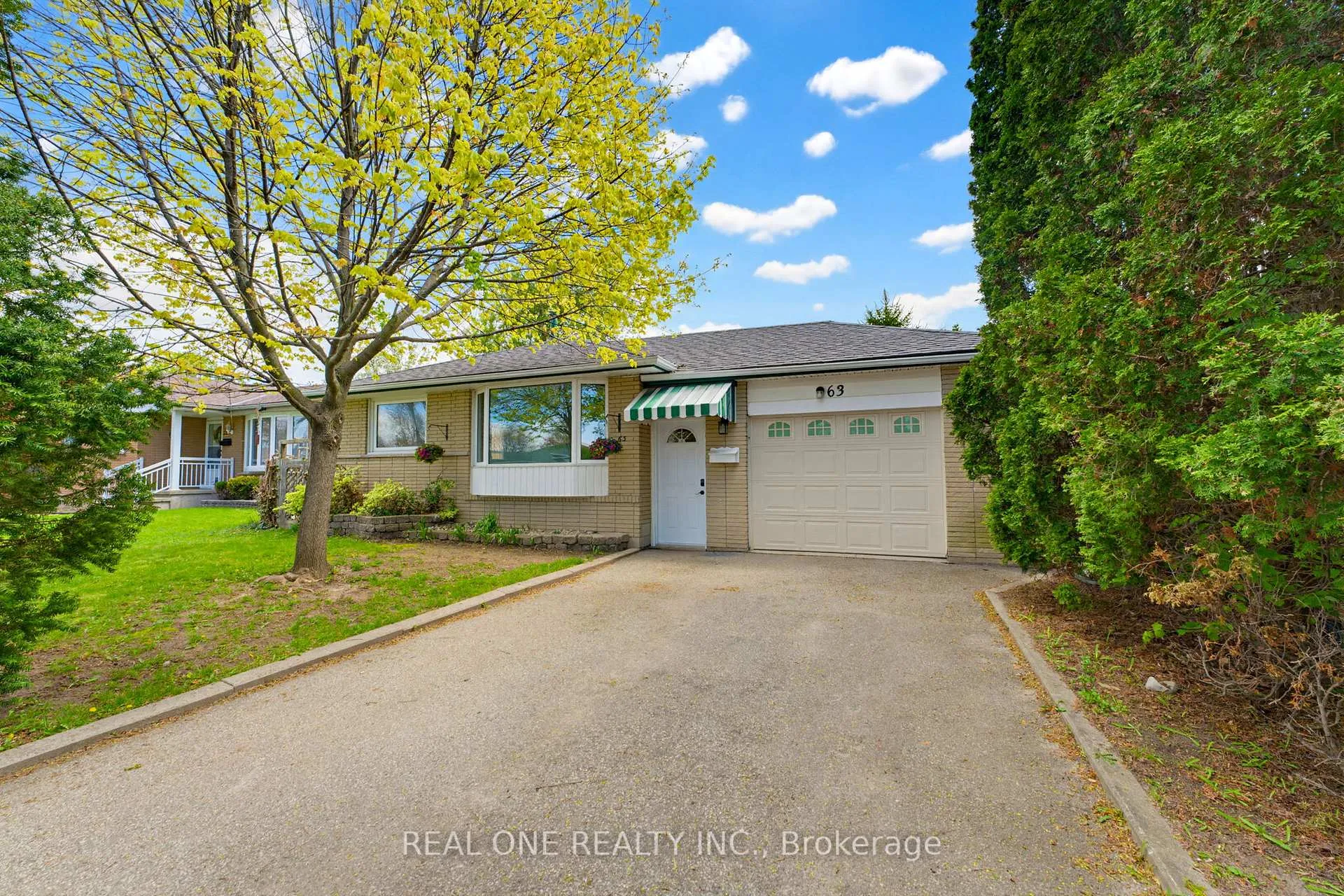 Photo 1 of 63 Palm Crescent, Brantford — HOMEH