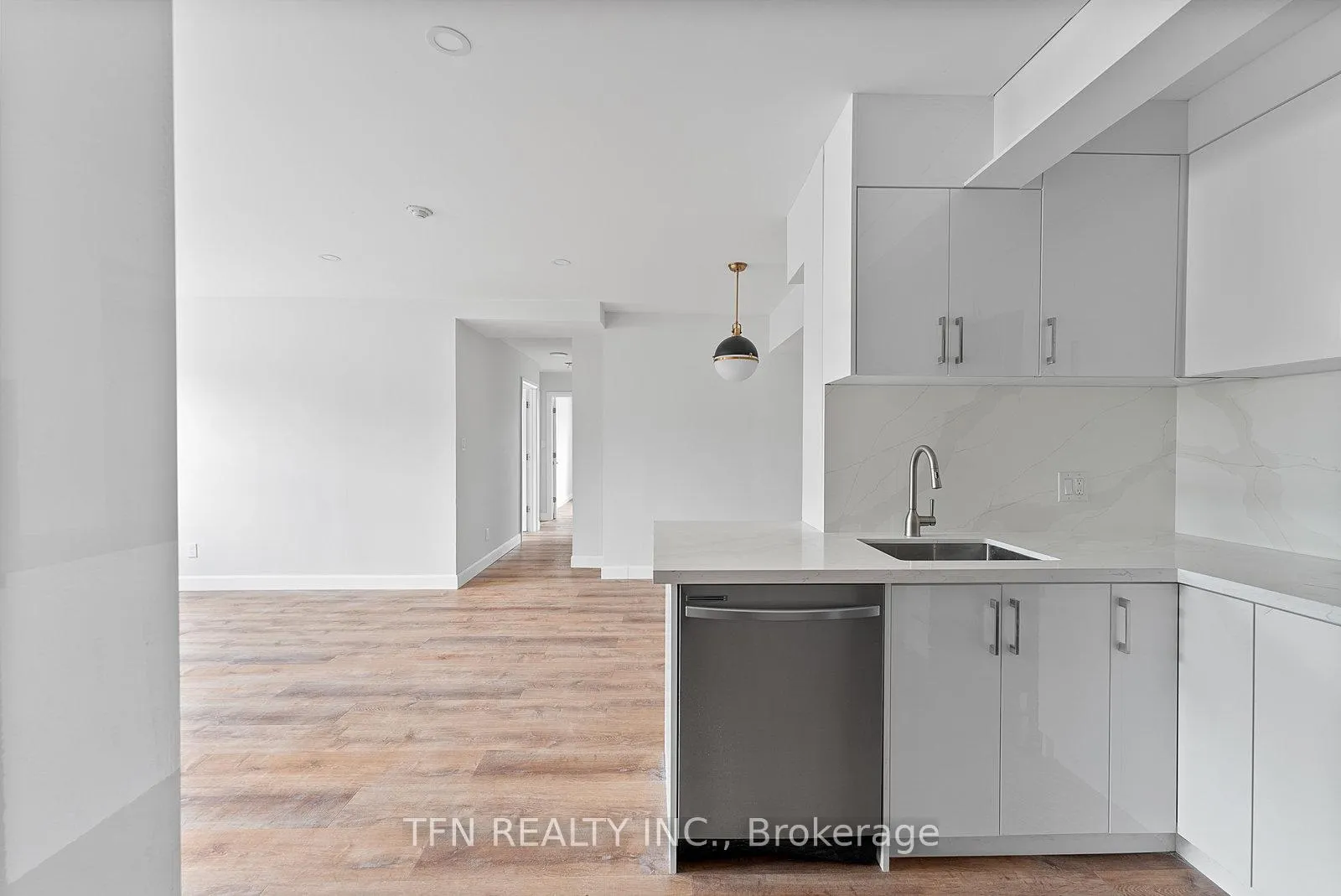 Photo 7 of Unit 304, 1328 Gerrard Street E, Toronto, Greenwood-Coxwell — HOMEH