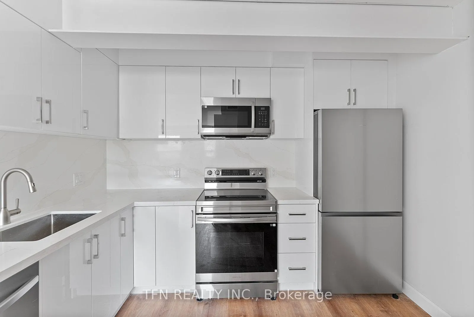 Photo 9 of Unit 304, 1328 Gerrard Street E, Toronto, Greenwood-Coxwell — HOMEH