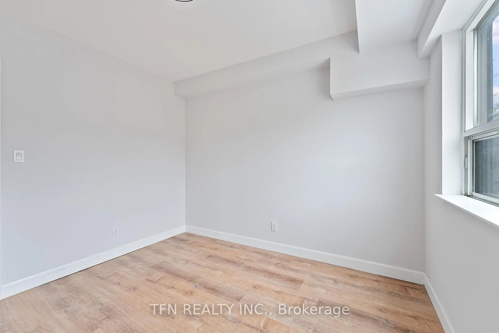 Photo 31 of Unit 304, 1328 Gerrard Street E, Toronto, Greenwood-Coxwell — HOMEH