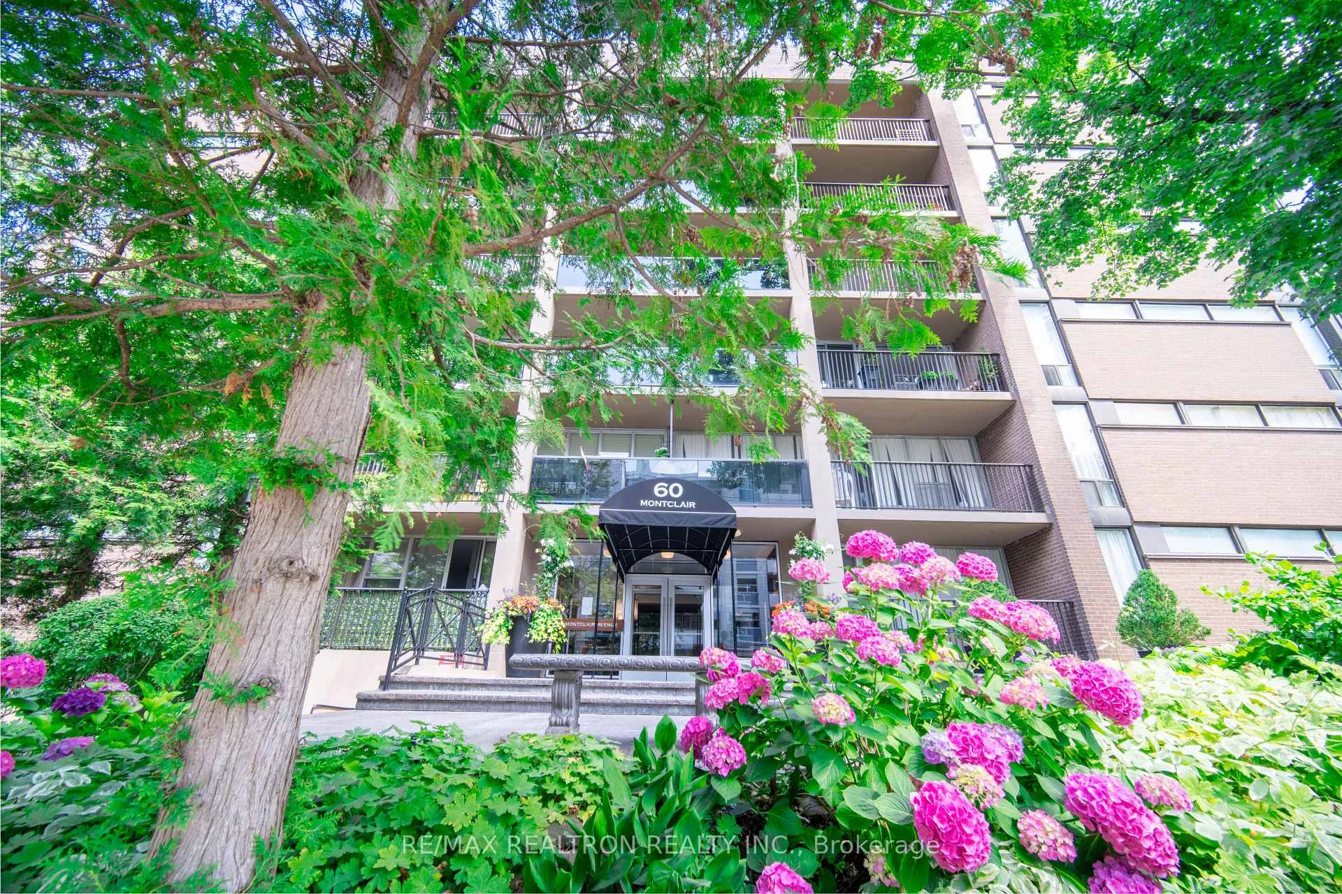 Photo 2 of Unit 506, 60 Montclair Avenue, Toronto, Forest Hill South — HOMEH