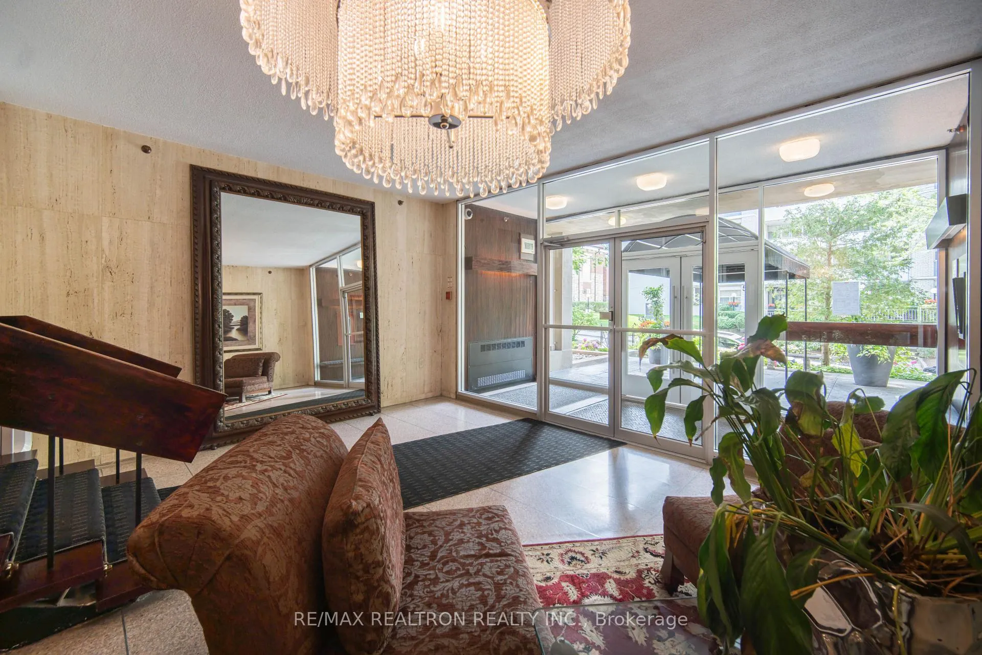 Photo 3 of Unit 506, 60 Montclair Avenue, Toronto, Forest Hill South — HOMEH