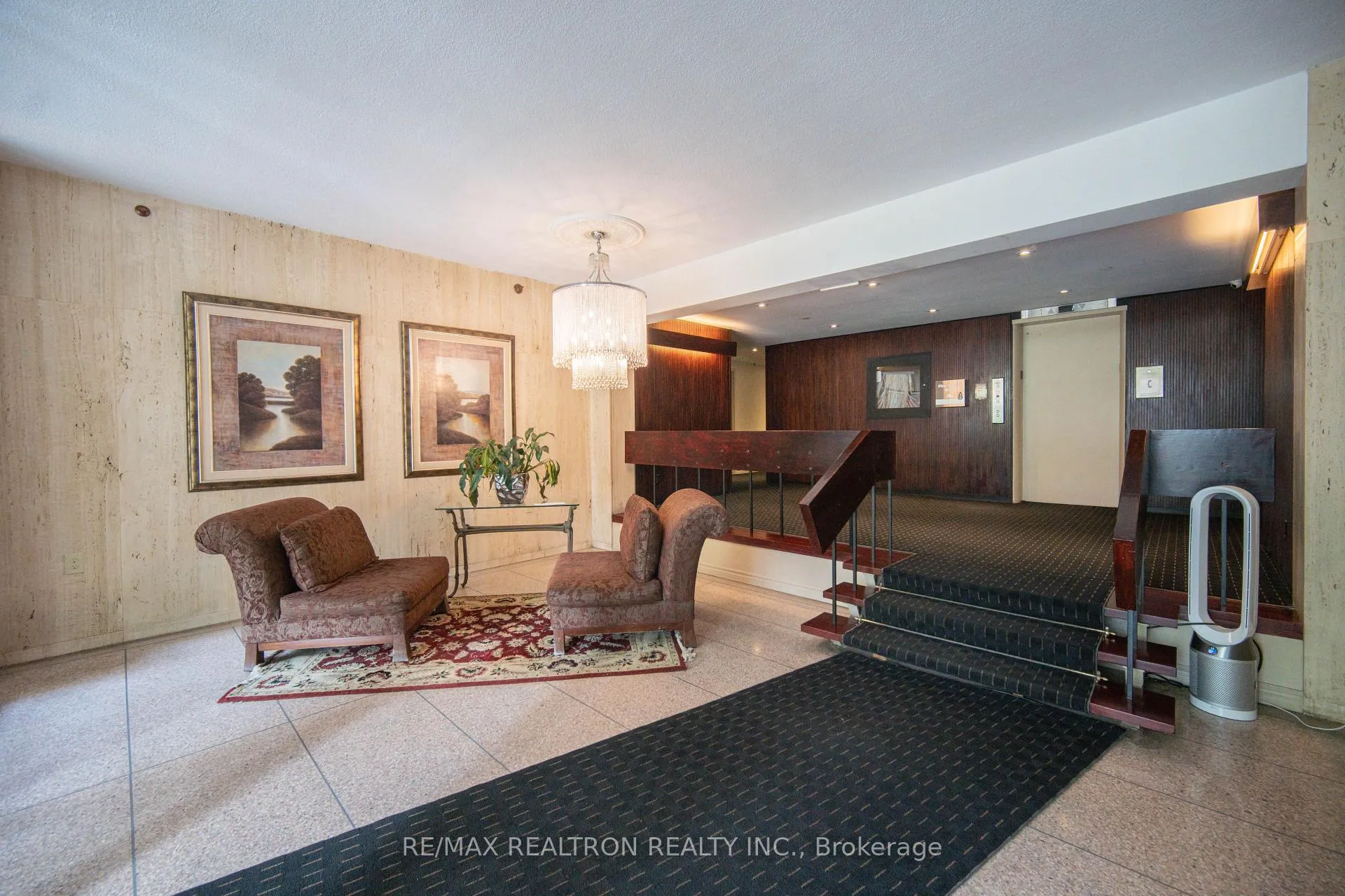 Photo 7 of Unit 506, 60 Montclair Avenue, Toronto, Forest Hill South — HOMEH