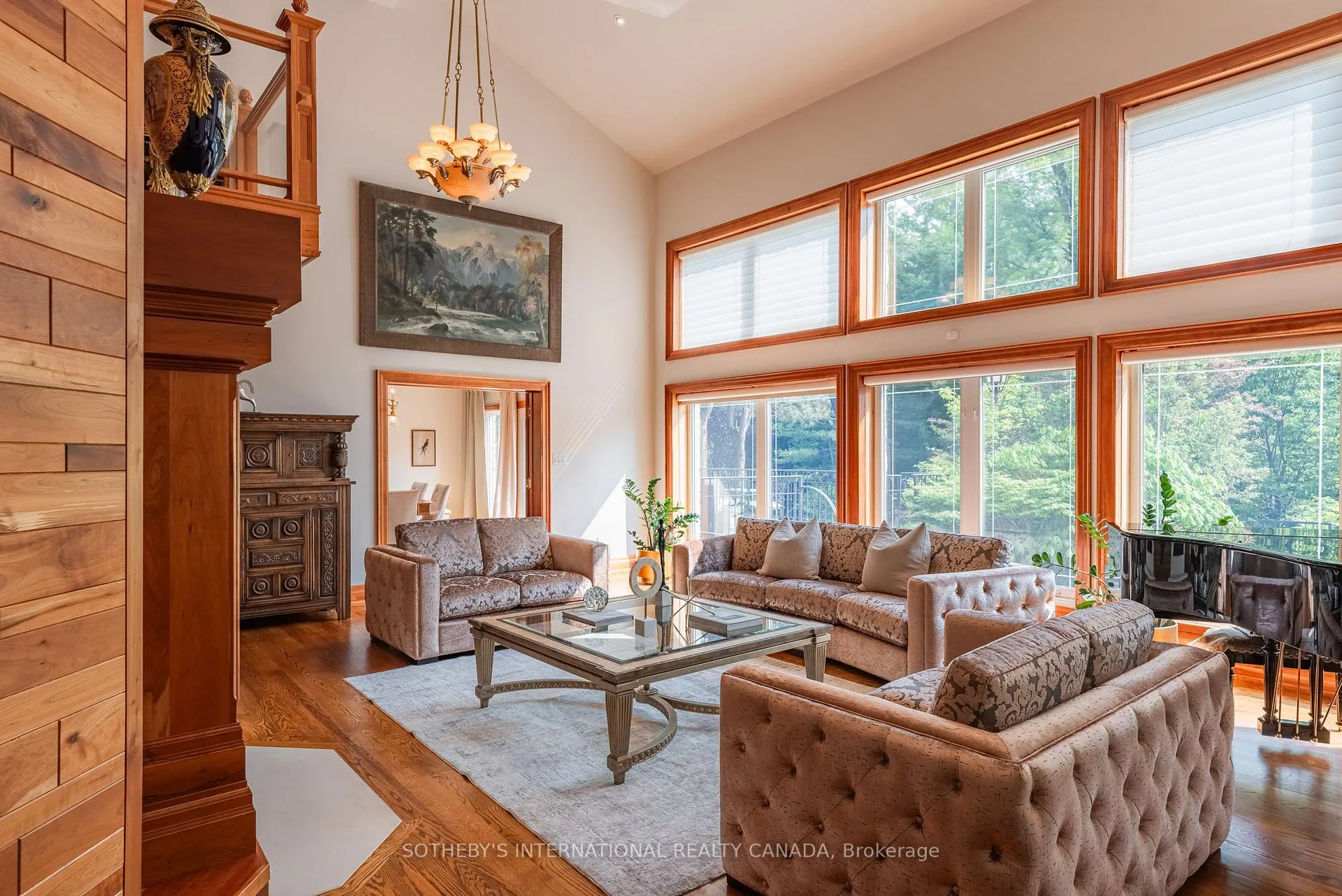 Photo 10 of 101 Paula Court, Vaughan, Kleinburg — HOMEH