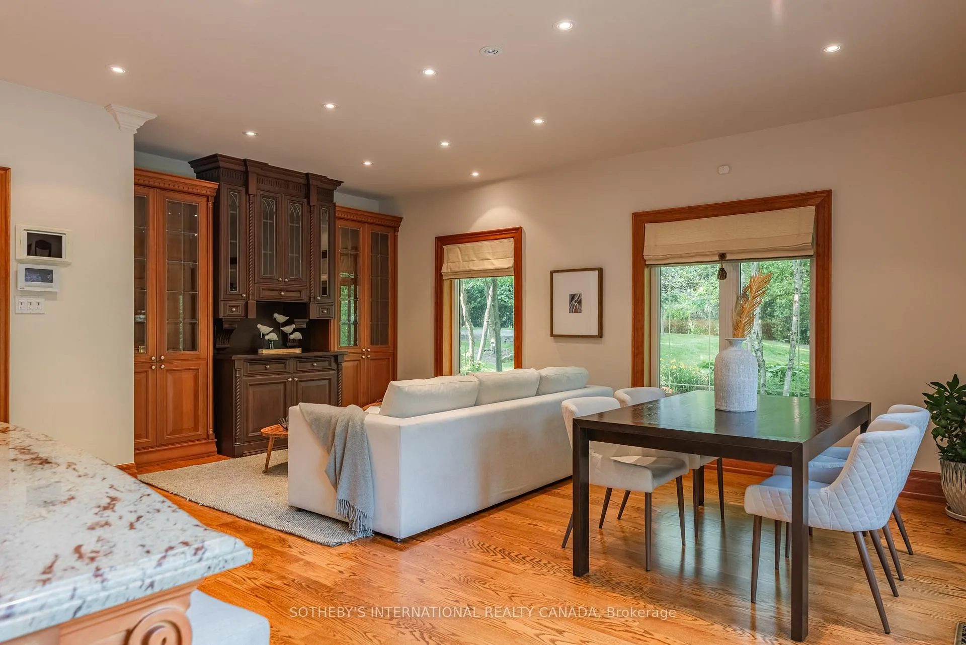 Photo 26 of 101 Paula Court, Vaughan, Kleinburg — HOMEH