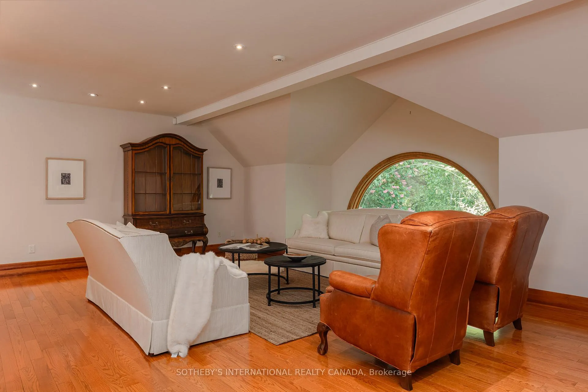 Photo 28 of 101 Paula Court, Vaughan, Kleinburg — HOMEH