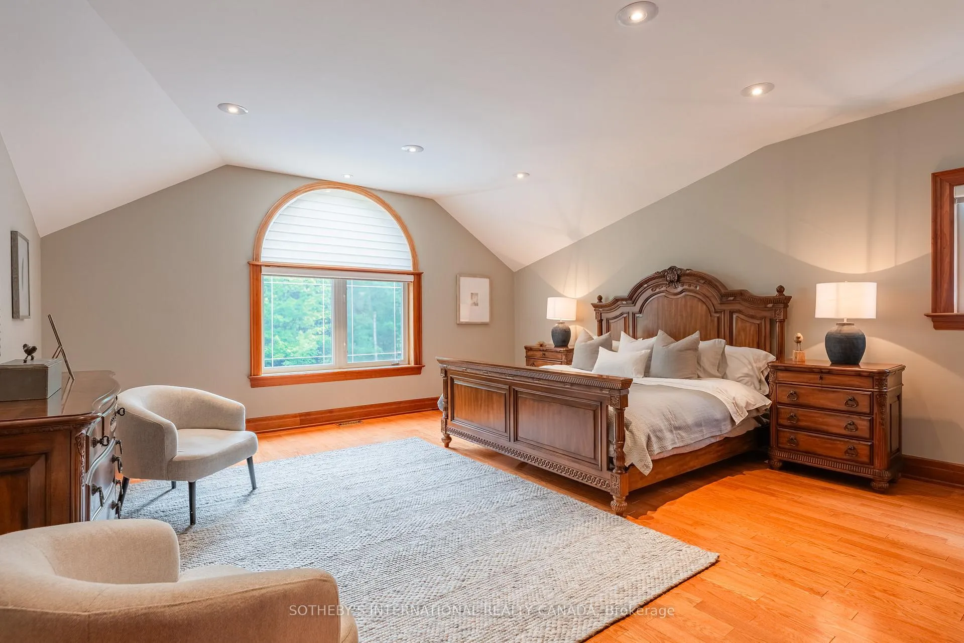 Photo 29 of 101 Paula Court, Vaughan, Kleinburg — HOMEH