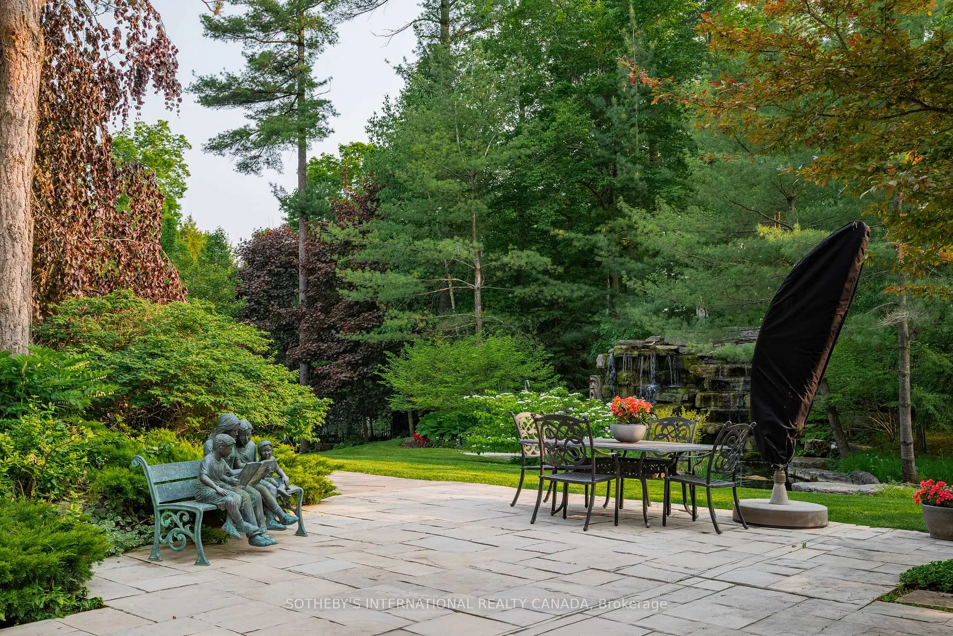 Photo 41 of 101 Paula Court, Vaughan, Kleinburg — HOMEH