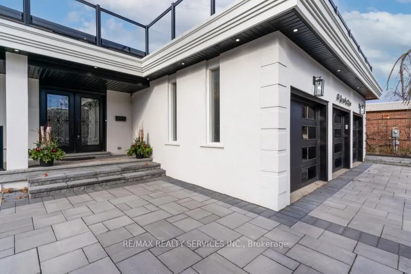 Photo 3 of 30 Queen Post Drive, Vaughan, East Woodbridge — HOMEH
