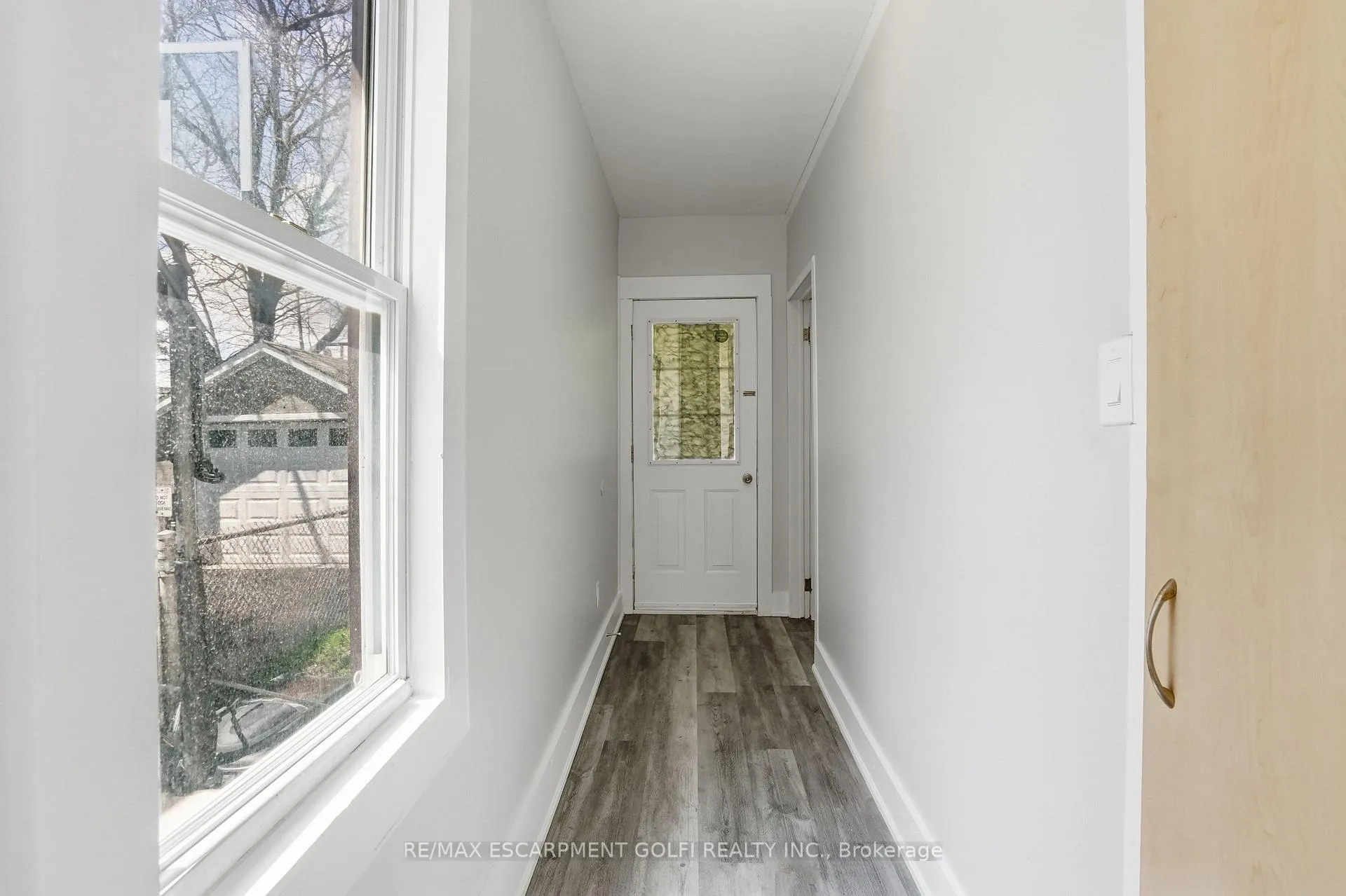 Photo 19 of 5671-5673 Desson Avenue, Niagara Falls, Clifton Hill — HOMEH