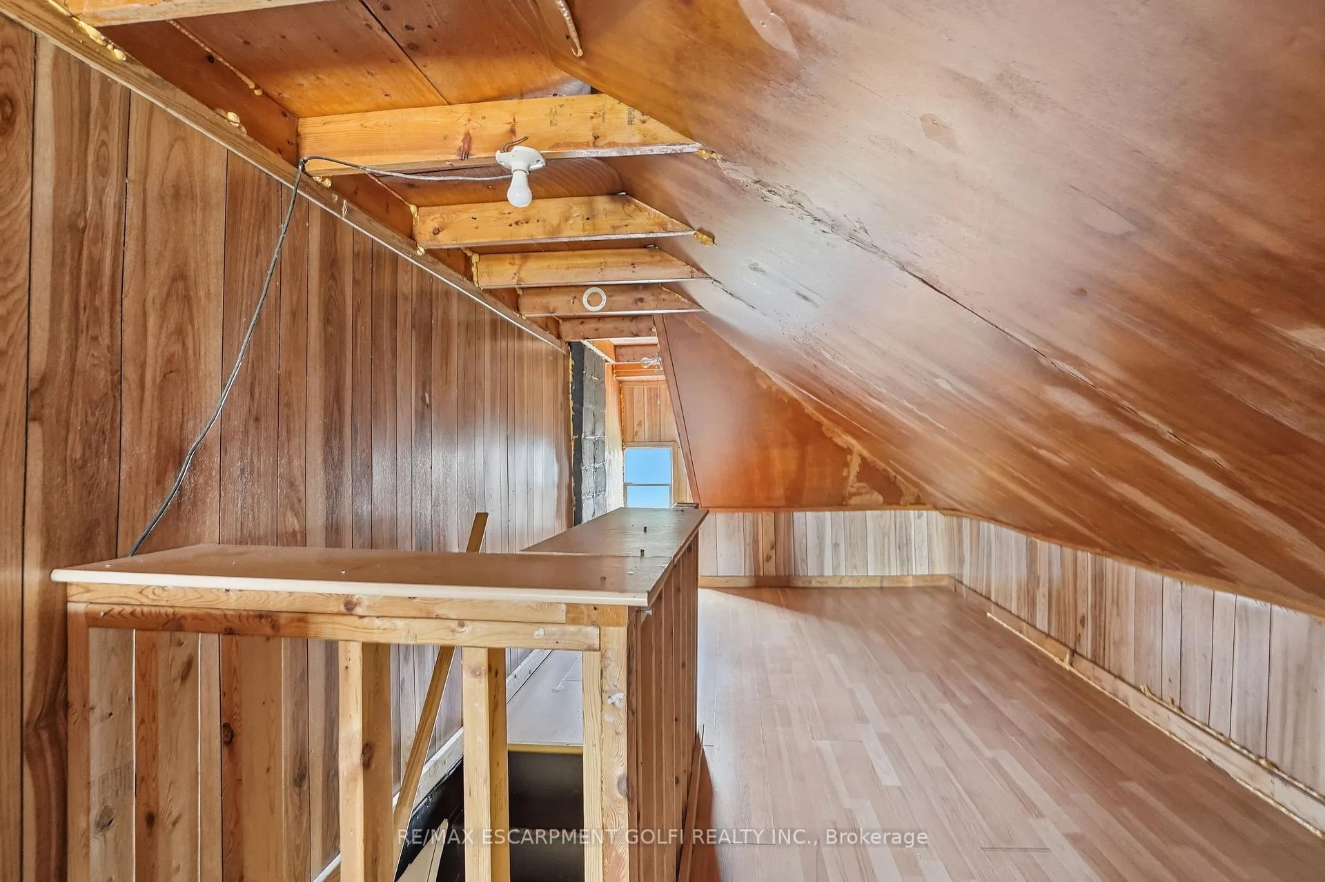 Photo 40 of 5671-5673 Desson Avenue, Niagara Falls, Clifton Hill — HOMEH
