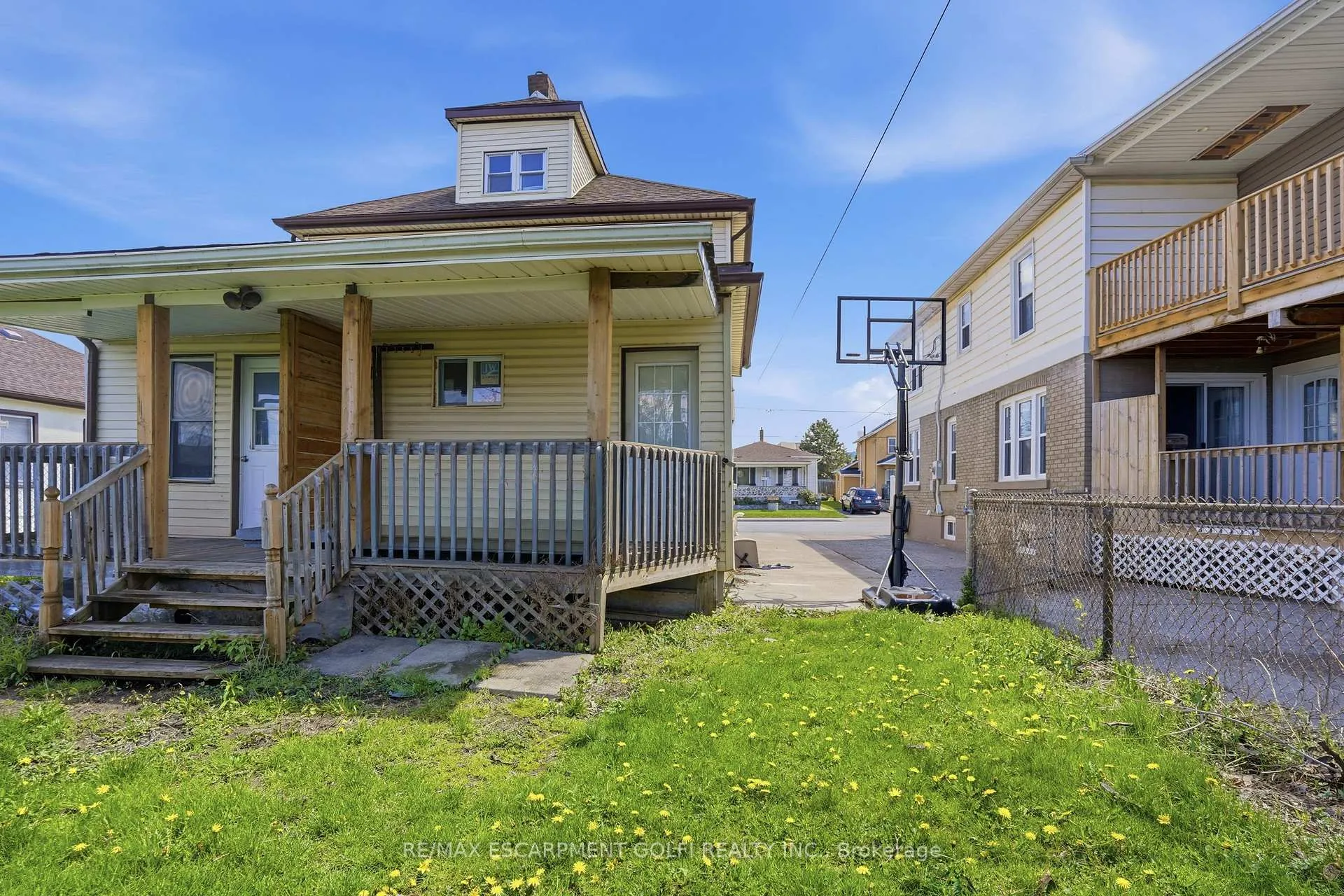 Photo 44 of 5671-5673 Desson Avenue, Niagara Falls, Clifton Hill — HOMEH