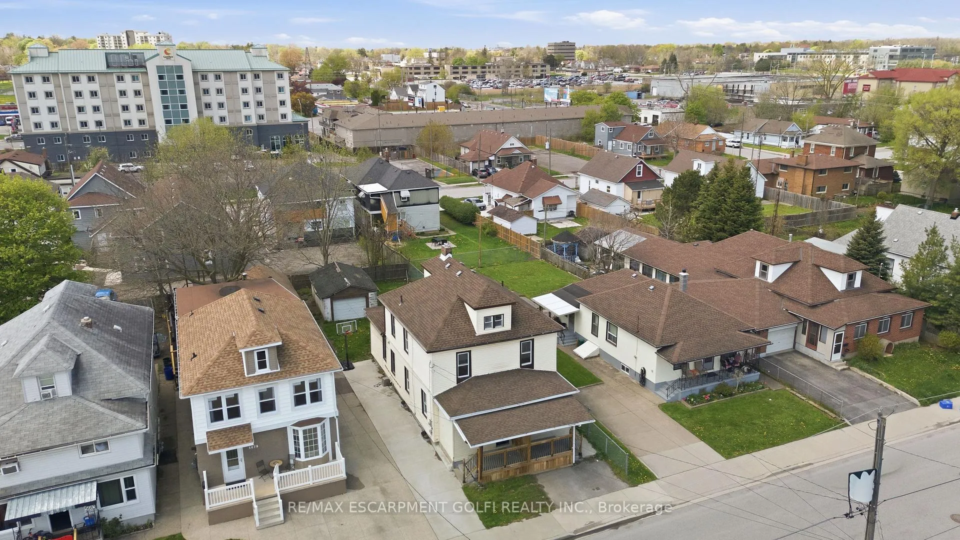 Photo 47 of 5671-5673 Desson Avenue, Niagara Falls, Clifton Hill — HOMEH