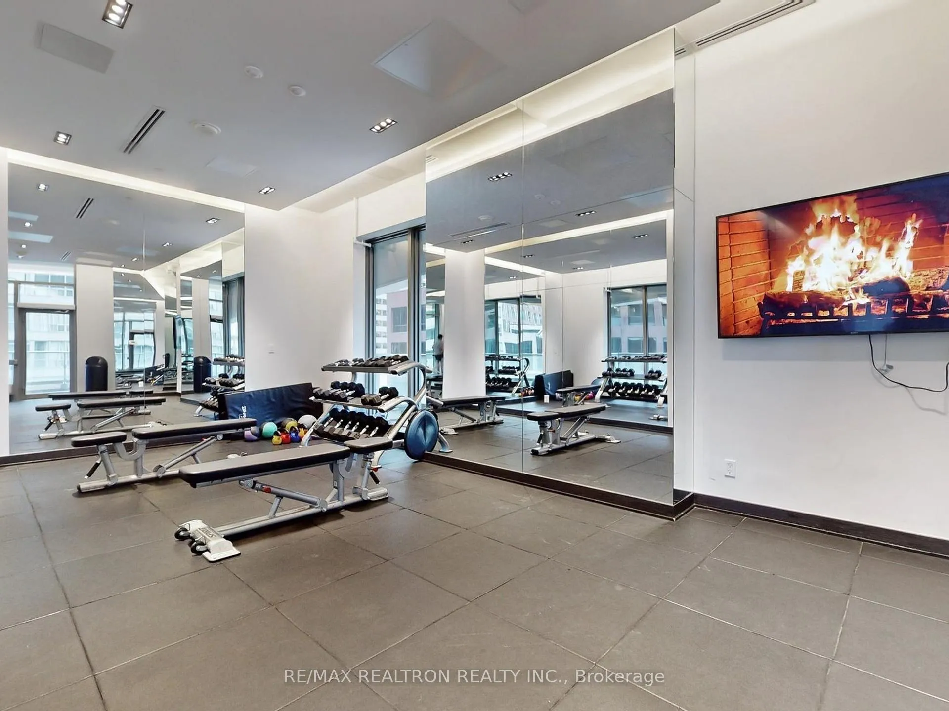 Photo 22 of Unit 213, 2221 Yonge Street, Toronto, Mount Pleasant West — HOMEH