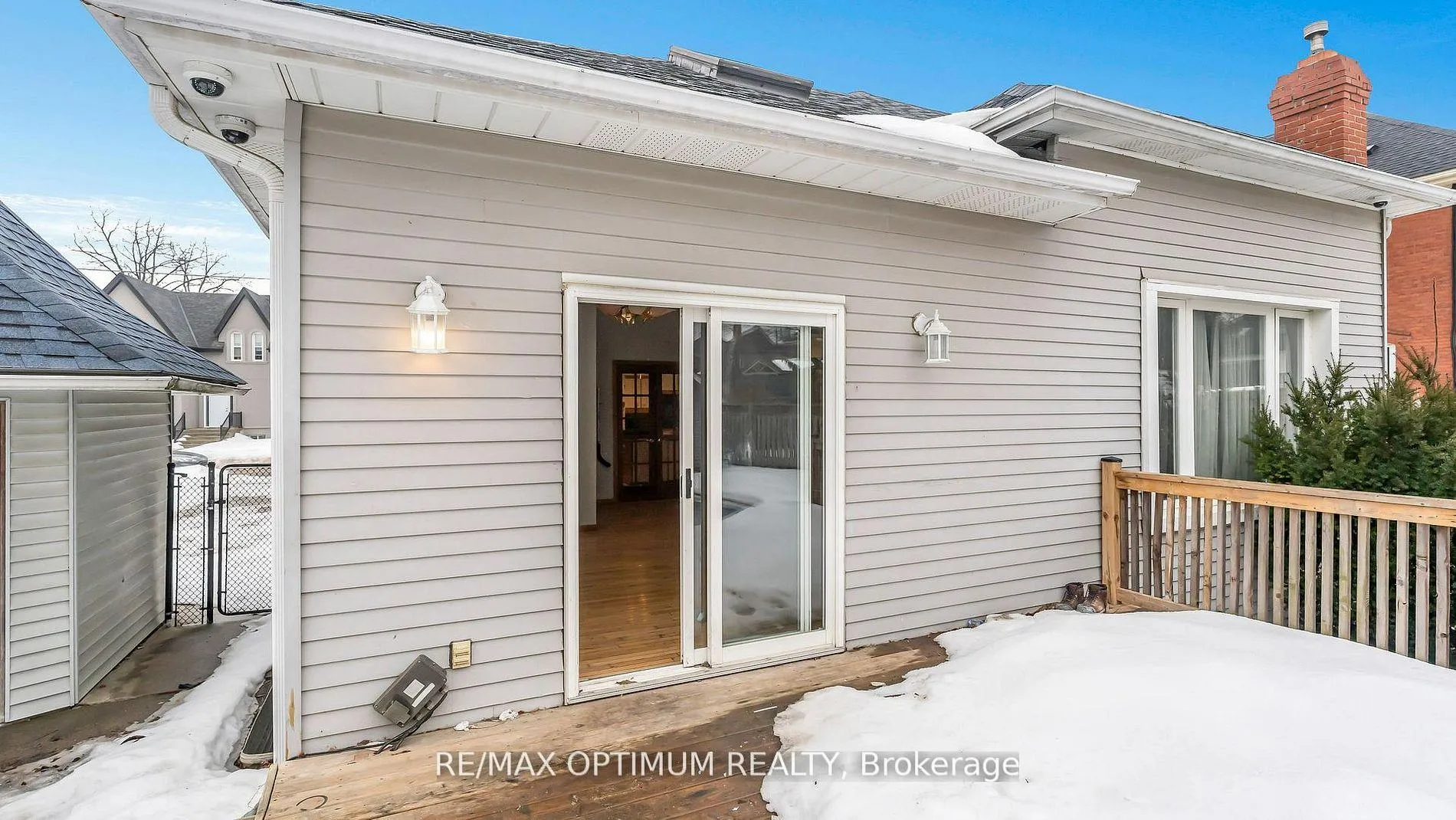 Photo 20 of 4 Denison Avenue, Brampton, Downtown Brampton — HOMEH