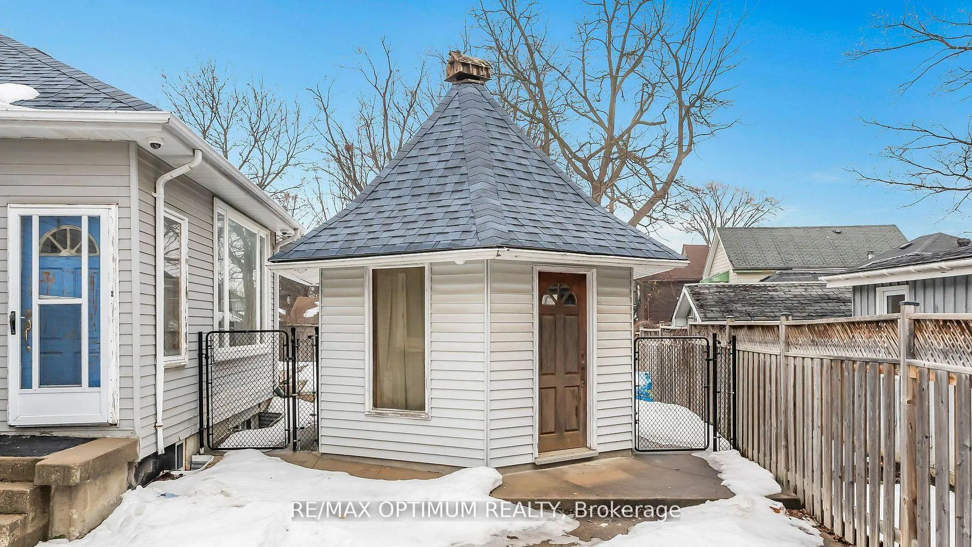 Photo 21 of 4 Denison Avenue, Brampton, Downtown Brampton — HOMEH