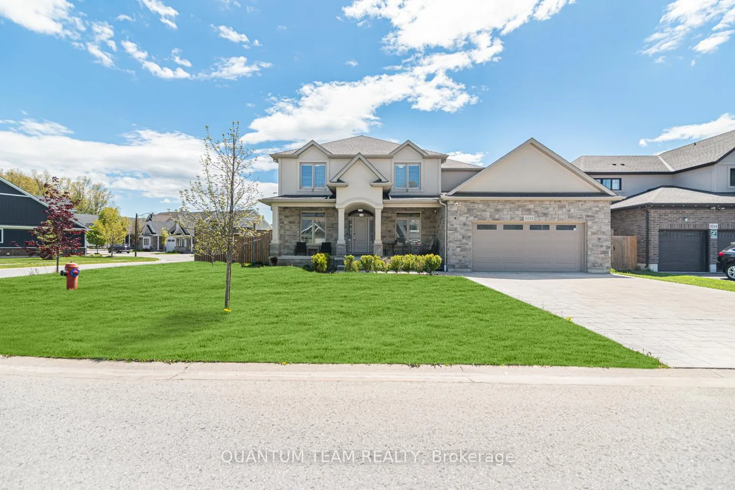 Photo 2 of 9232 Shoveller Drive, Niagara Falls, Forestview — HOMEH