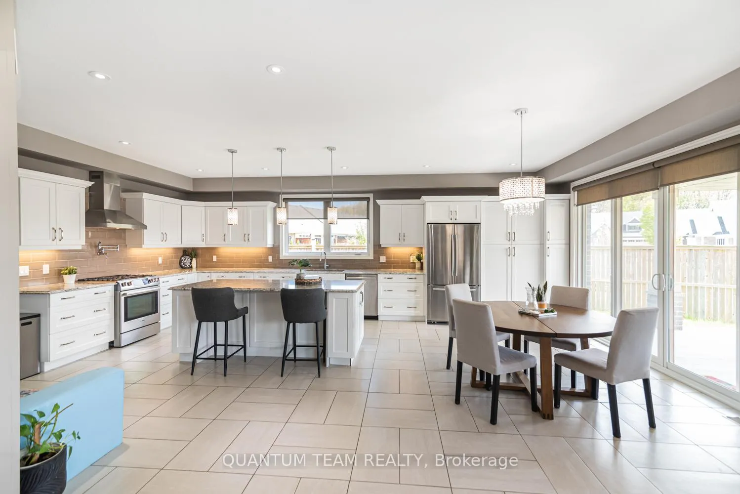 Photo 11 of 9232 Shoveller Drive, Niagara Falls, Forestview — HOMEH