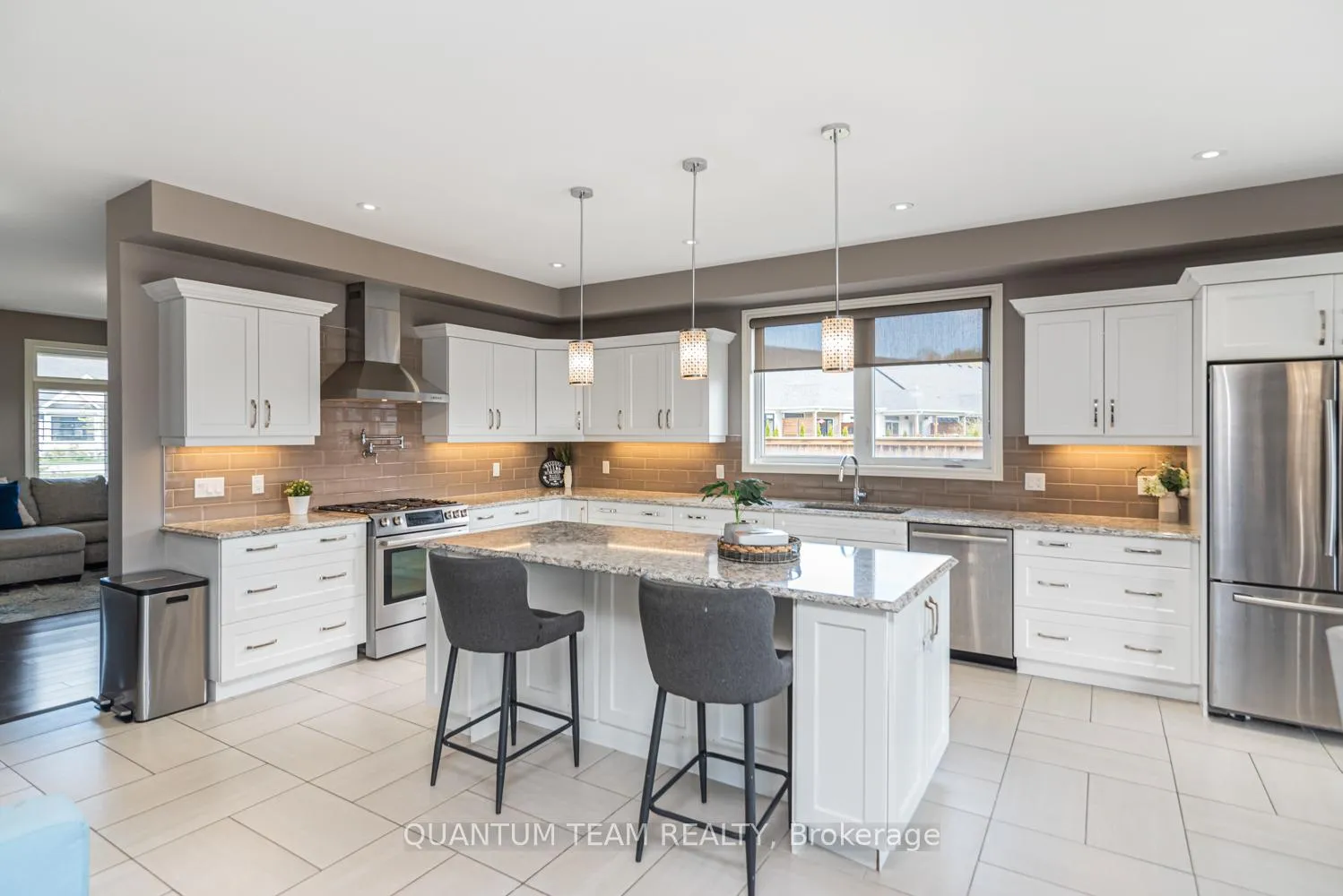 Photo 13 of 9232 Shoveller Drive, Niagara Falls, Forestview — HOMEH