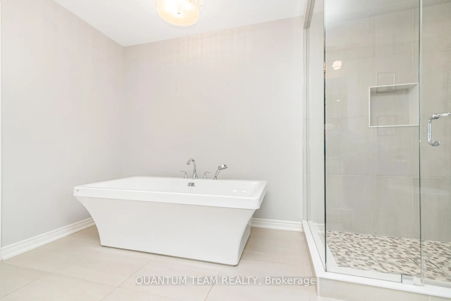 Photo 36 of 9232 Shoveller Drive, Niagara Falls, Forestview — HOMEH