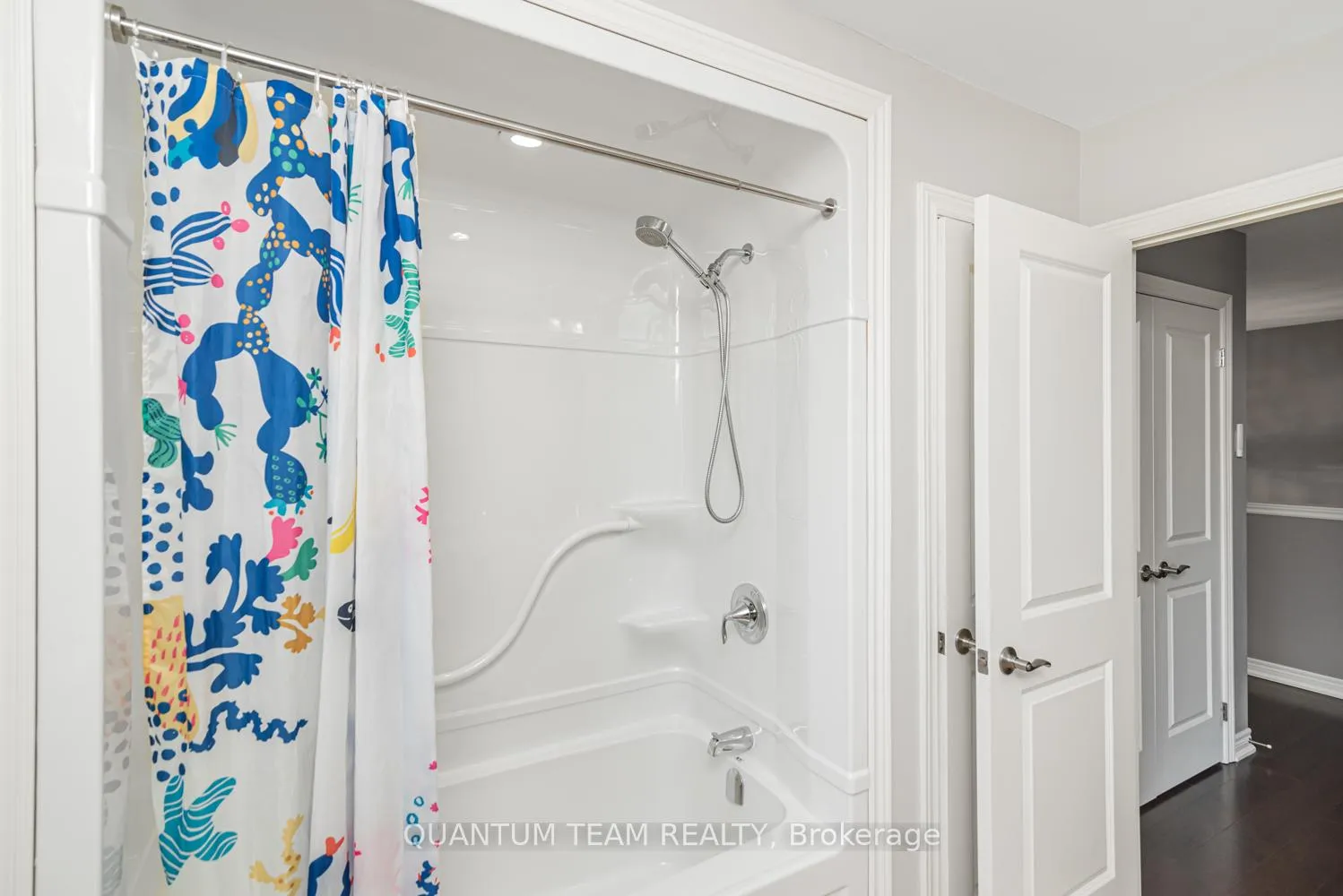 Photo 42 of 9232 Shoveller Drive, Niagara Falls, Forestview — HOMEH