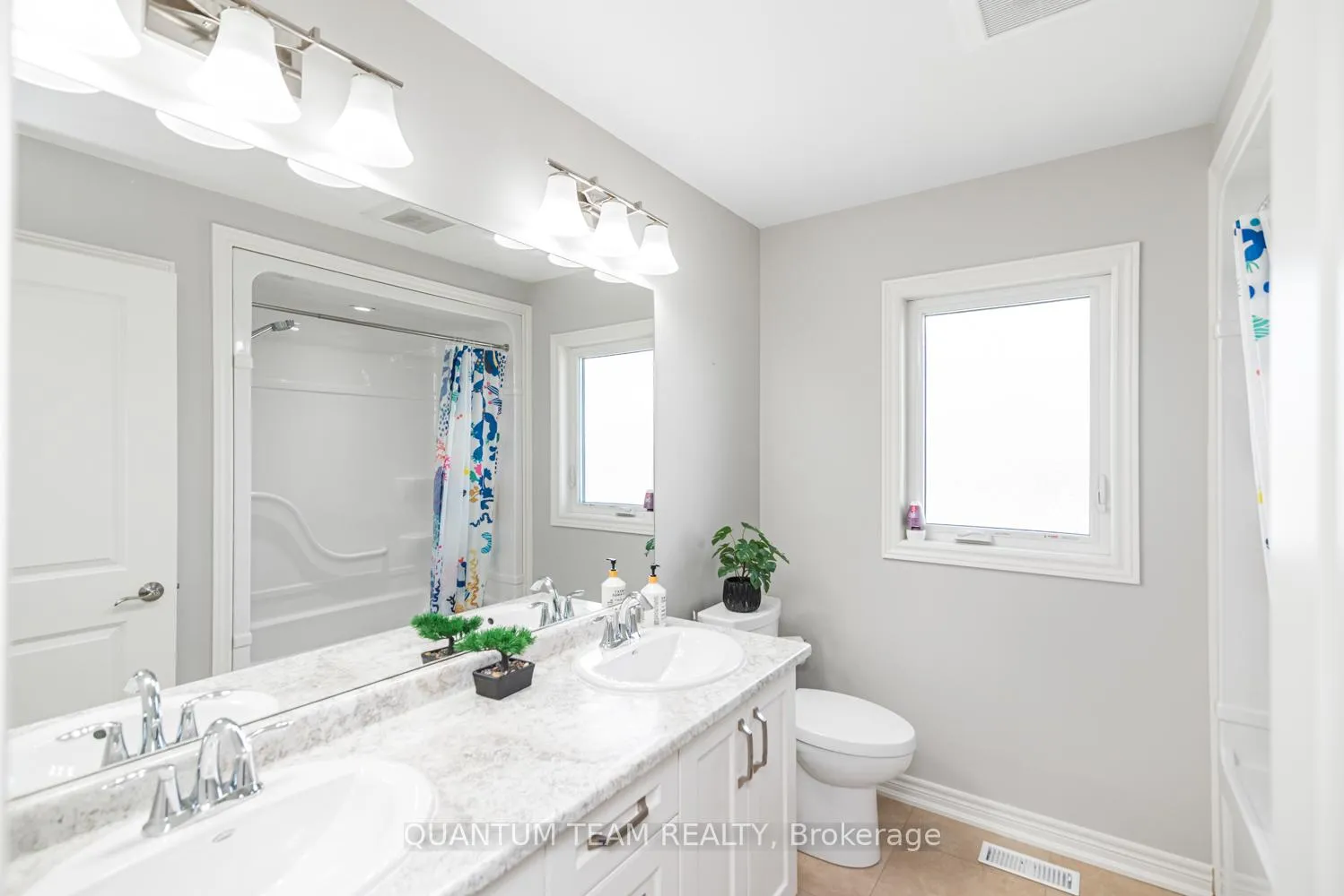 Photo 43 of 9232 Shoveller Drive, Niagara Falls, Forestview — HOMEH