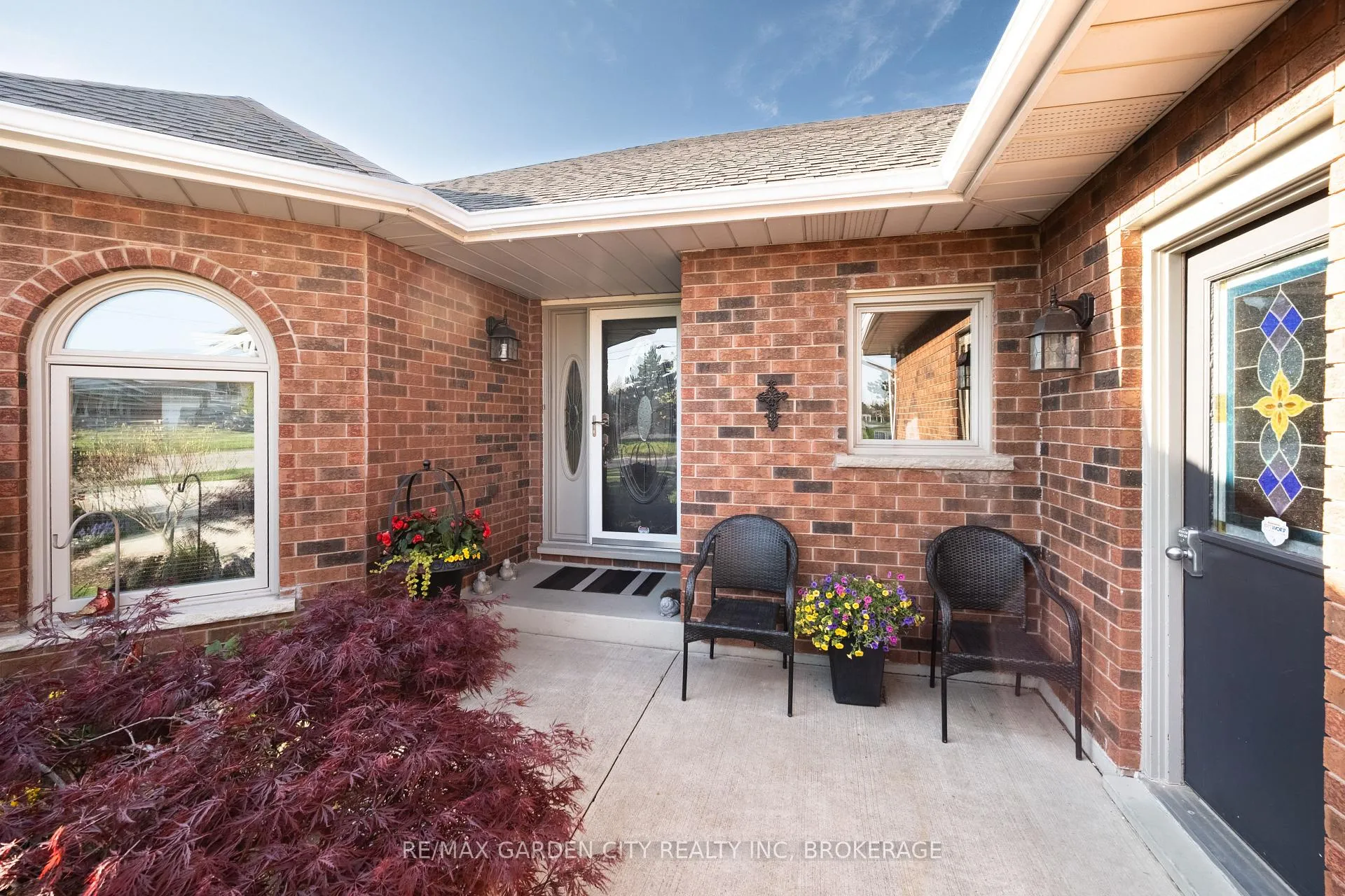 Photo 1 of 13 Third Avenue, St. Catharines, Grapeview — HOMEH
