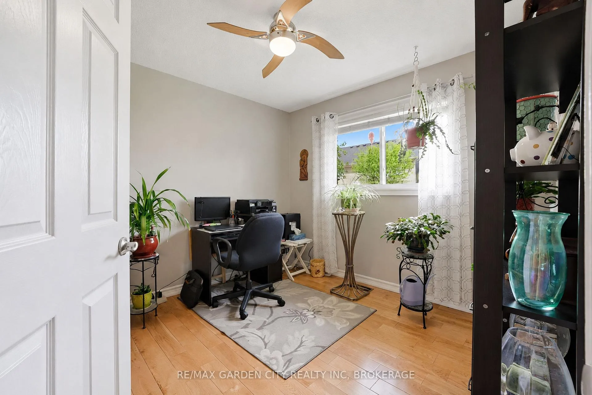 Photo 25 of 13 Third Avenue, St. Catharines, Grapeview — HOMEH