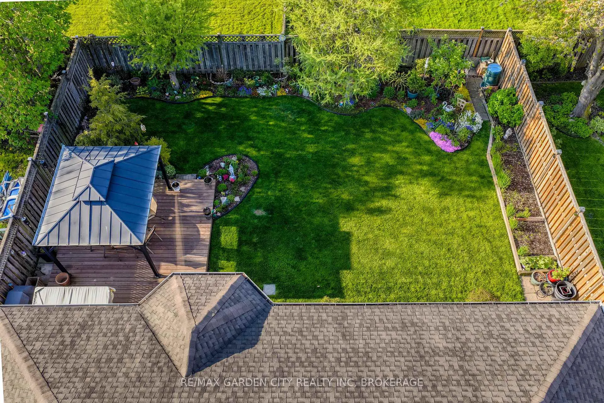 Photo 46 of 13 Third Avenue, St. Catharines, Grapeview — HOMEH